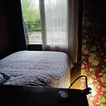 Les Des Marais Bed & Breakfast 3*