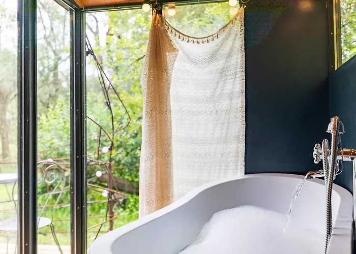 Couette-café Les Des Marais