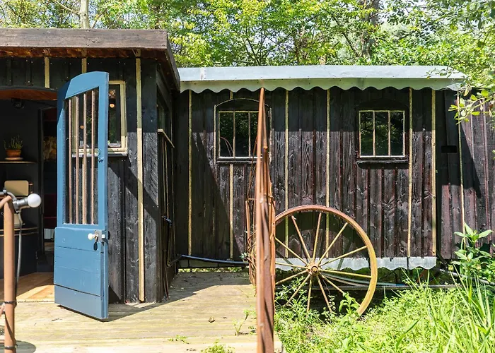 Couette-café Les Des Marais 3*